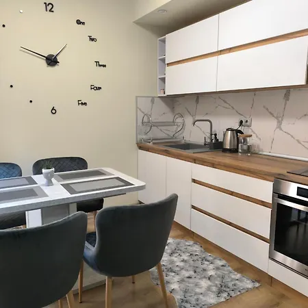 Snow White - Luxury With Free Bottle Of Wine Appartement *