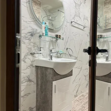 Snow White Luxury Stay Near Gondola & Free Parking Lejlighed Bansko