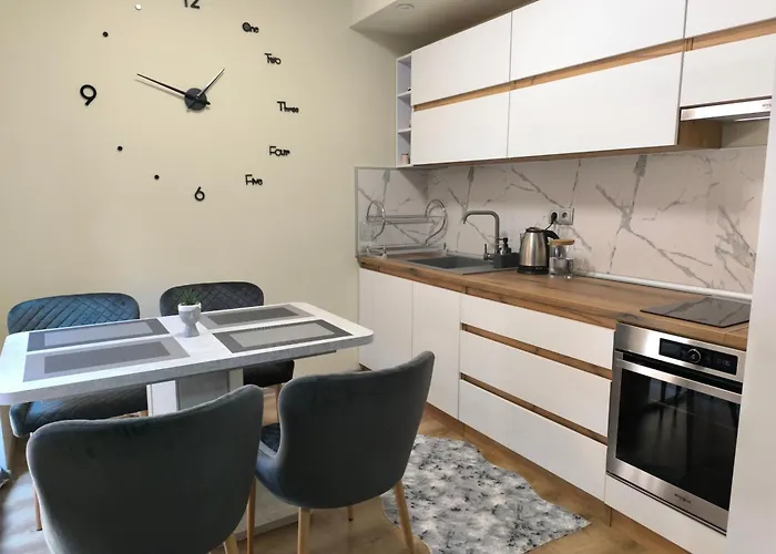 Snow White - Luxury With Free Bottle Of Wine 公寓 *